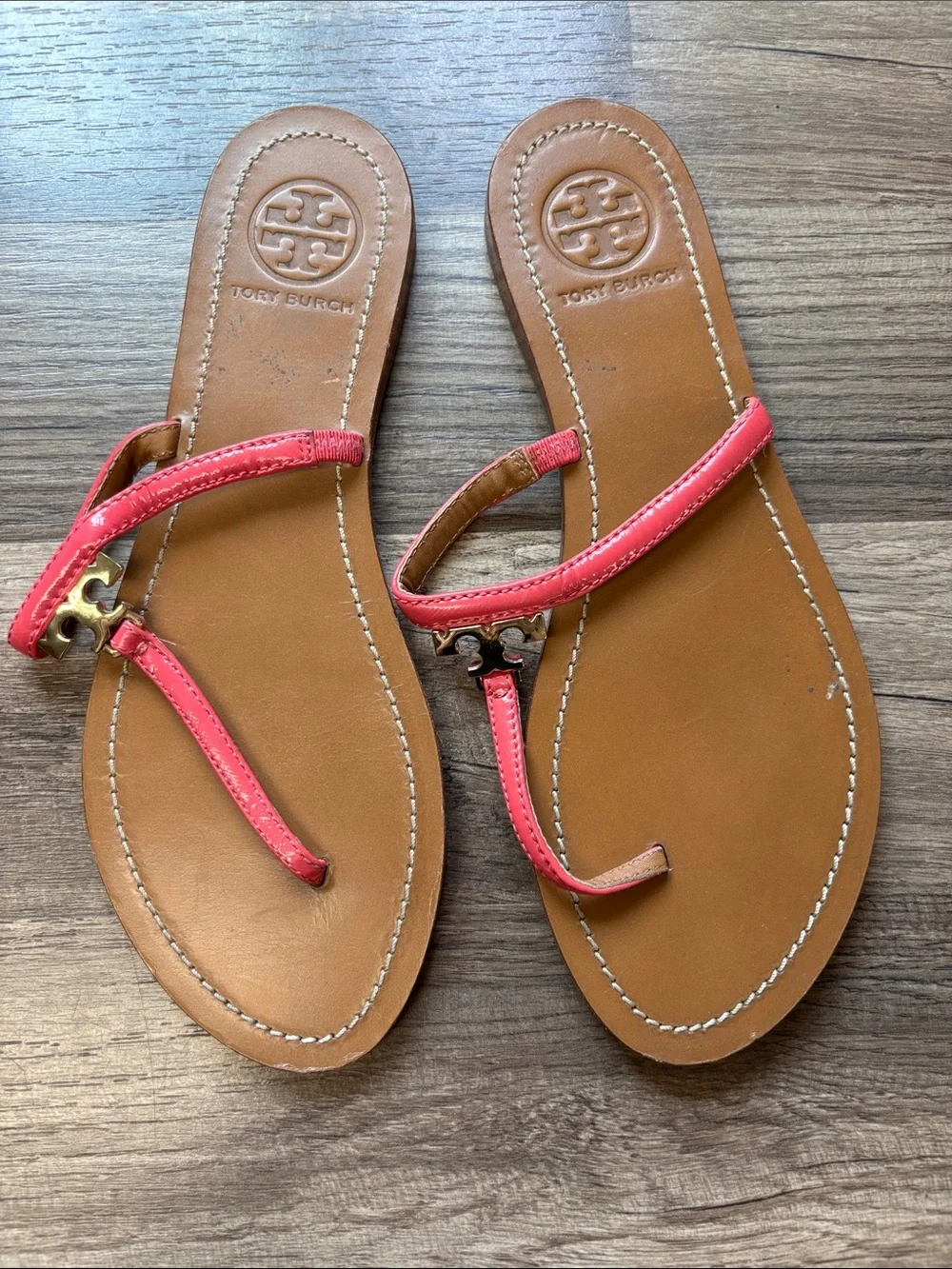 Tory Burch pink patent leather thong sandals